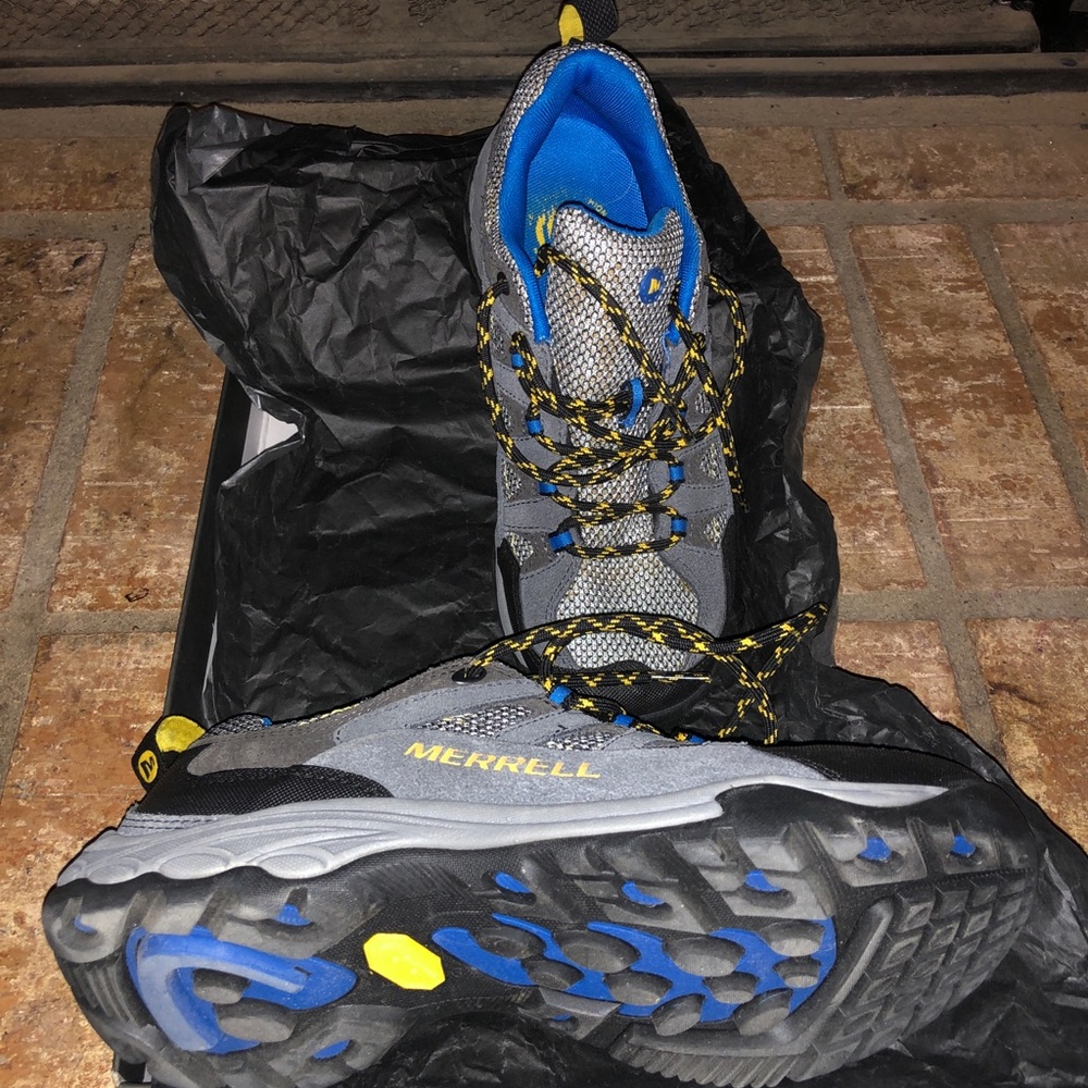 Merrell size 8 - Picture 2 of 6